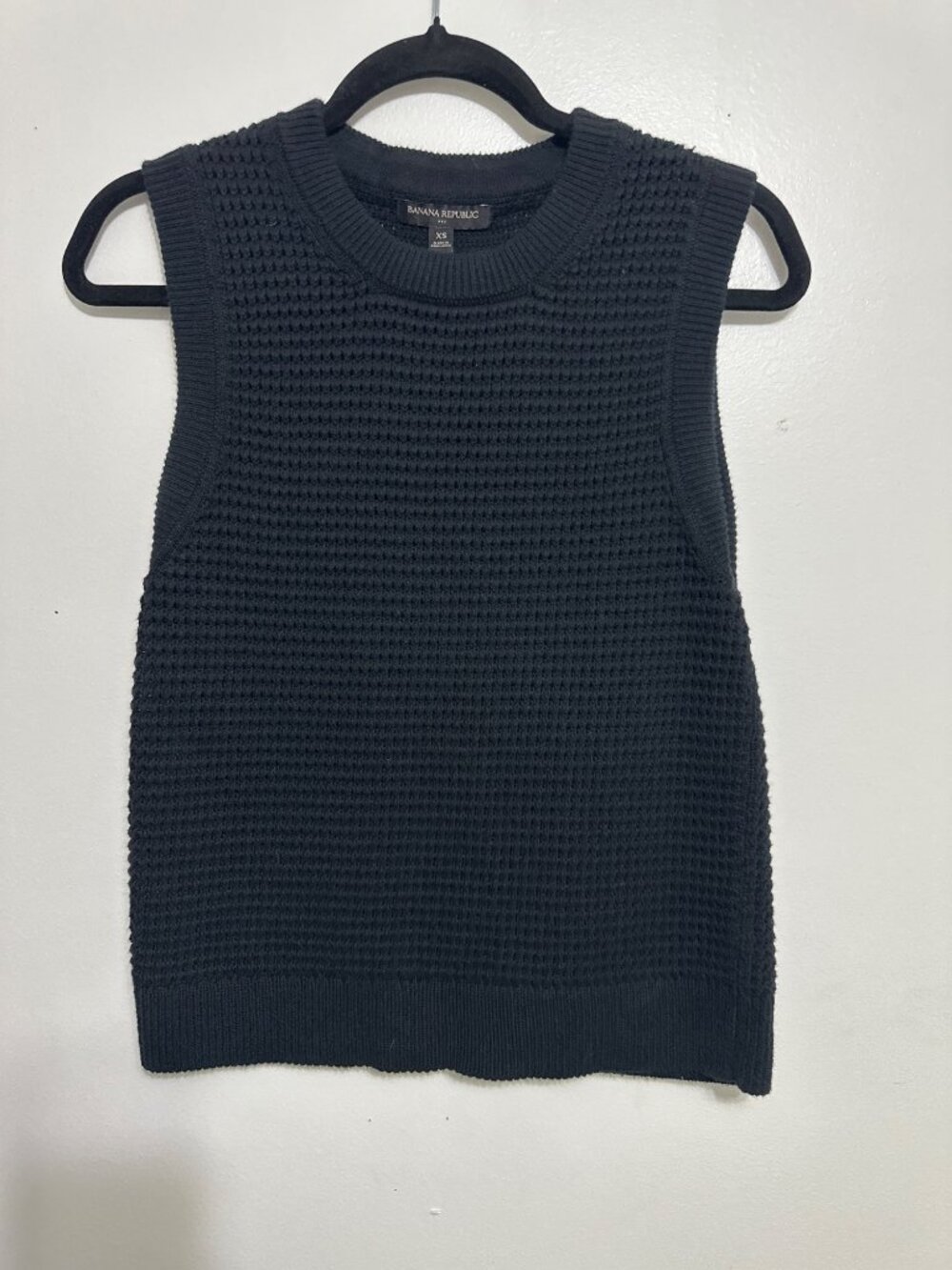 Banana Republic Black TexturedSleeveless Sweater Vest - Size XS